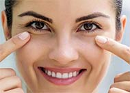 Lymphdrainage aus Kreisen unter den Augen